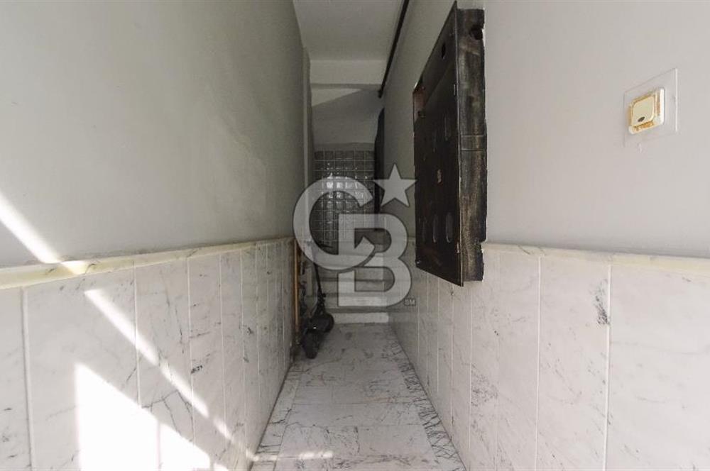 İzmir Karşıyaka Yalı Merkezi Konumlu Kiralık 3+1 113 m² Daire
