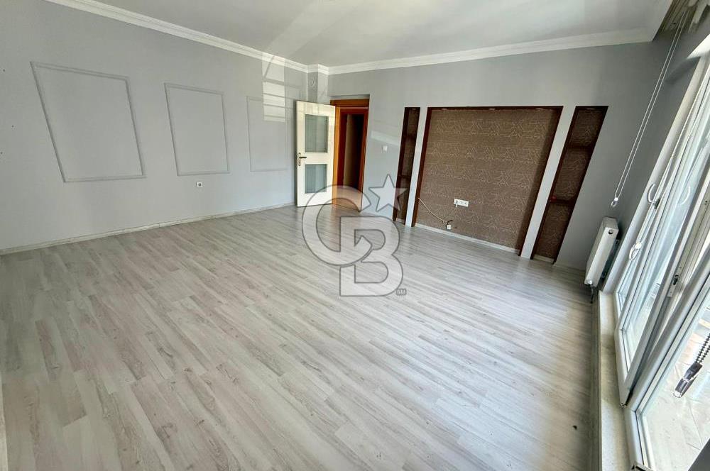 ELMADAĞ MERKEZDE CADDE ÜSTÜ CAM BALKONLU SATILIK 3+1 DAİRE