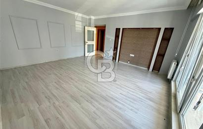 ELMADAĞ MERKEZDE CADDE ÜSTÜ CAM BALKONLU SATILIK 3+1 DAİRE