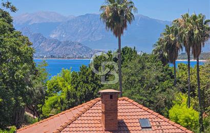 Antalya Kaleiçi'nde Satılık Otel 