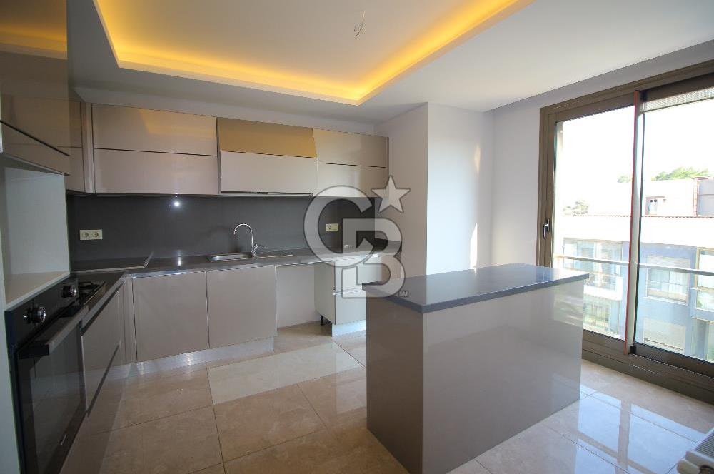 Görecenin En Nezih Sitesinde Yemyeşil Doğa Manzaralı 4+1 Kiralık