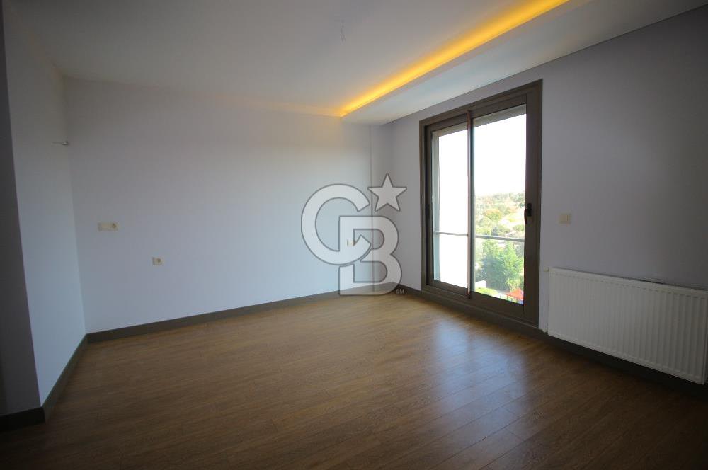 Görecenin En Nezih Sitesinde Yemyeşil Doğa Manzaralı 4+1 Kiralık