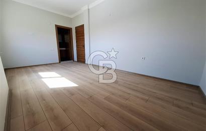 MENDERES COLDWELL BANKER POYRAZ'DAN GÜMÜLDÜR MERKEZDE SIFIR 3+1