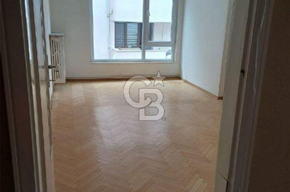 CİNNAH NO: 82 ATAKULE KARŞISI 1.KAT 4+1 SATILIK DAİRE