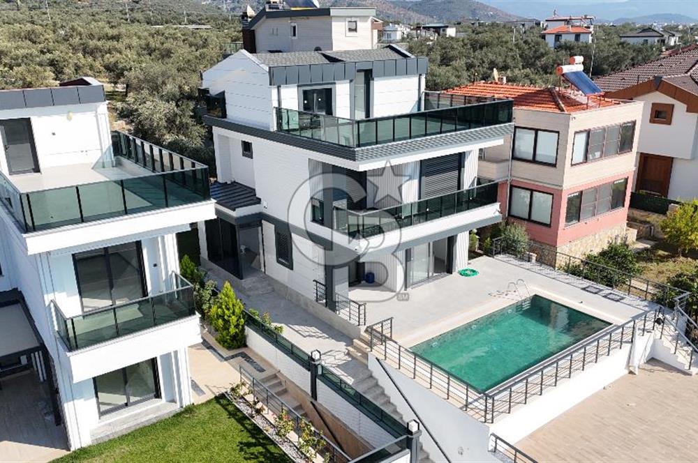 7+1 | Müstakil Forleks Villa | 355 m² Arsa İçinde | Havuzlu, Saunalı 