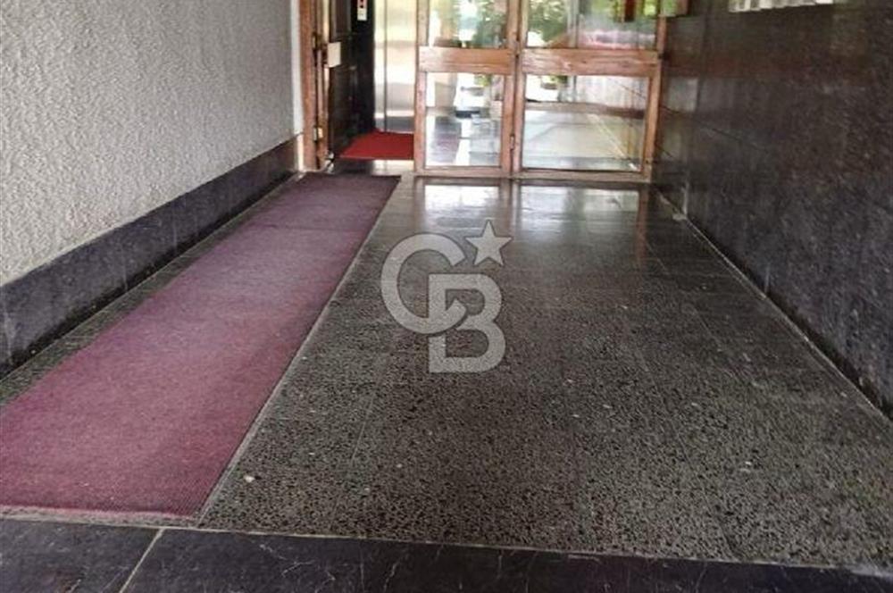 CİNNAH NO: 82 ATAKULE KARŞISI 1.KAT 4+1 SATILIK DAİRE