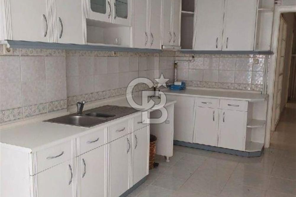 CİNNAH NO: 82 ATAKULE KARŞISI 1.KAT 4+1 SATILIK DAİRE
