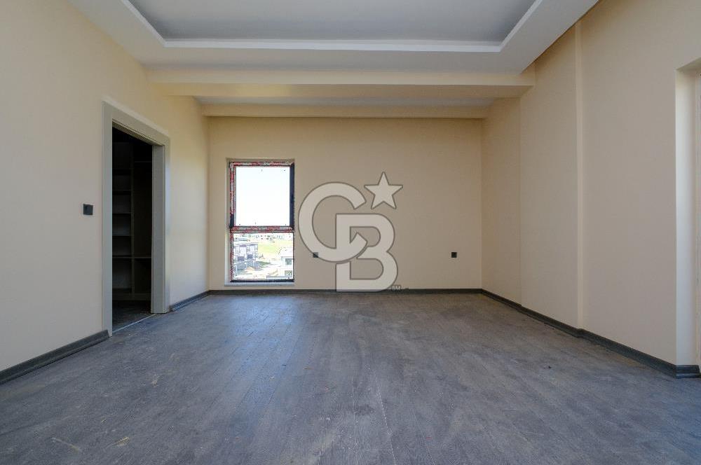 BAĞLICA'NIN KALBİNDE LÜKSÜN VE HUZURUN BİR ARADA OLDUĞU4+1 VİLLA 