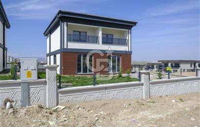 BAĞLICA'NIN KALBİNDE LÜKSÜN VE HUZURUN BİR ARADA OLDUĞU4+1 VİLLA 