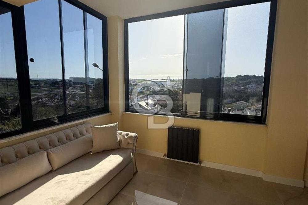 Silivri'de Bakımlı Deniz Manzaralı 650 m2 İskanlı Lux Villa