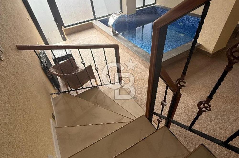 Silivri'de Bakımlı Deniz Manzaralı 650 m2 İskanlı Lux Villa
