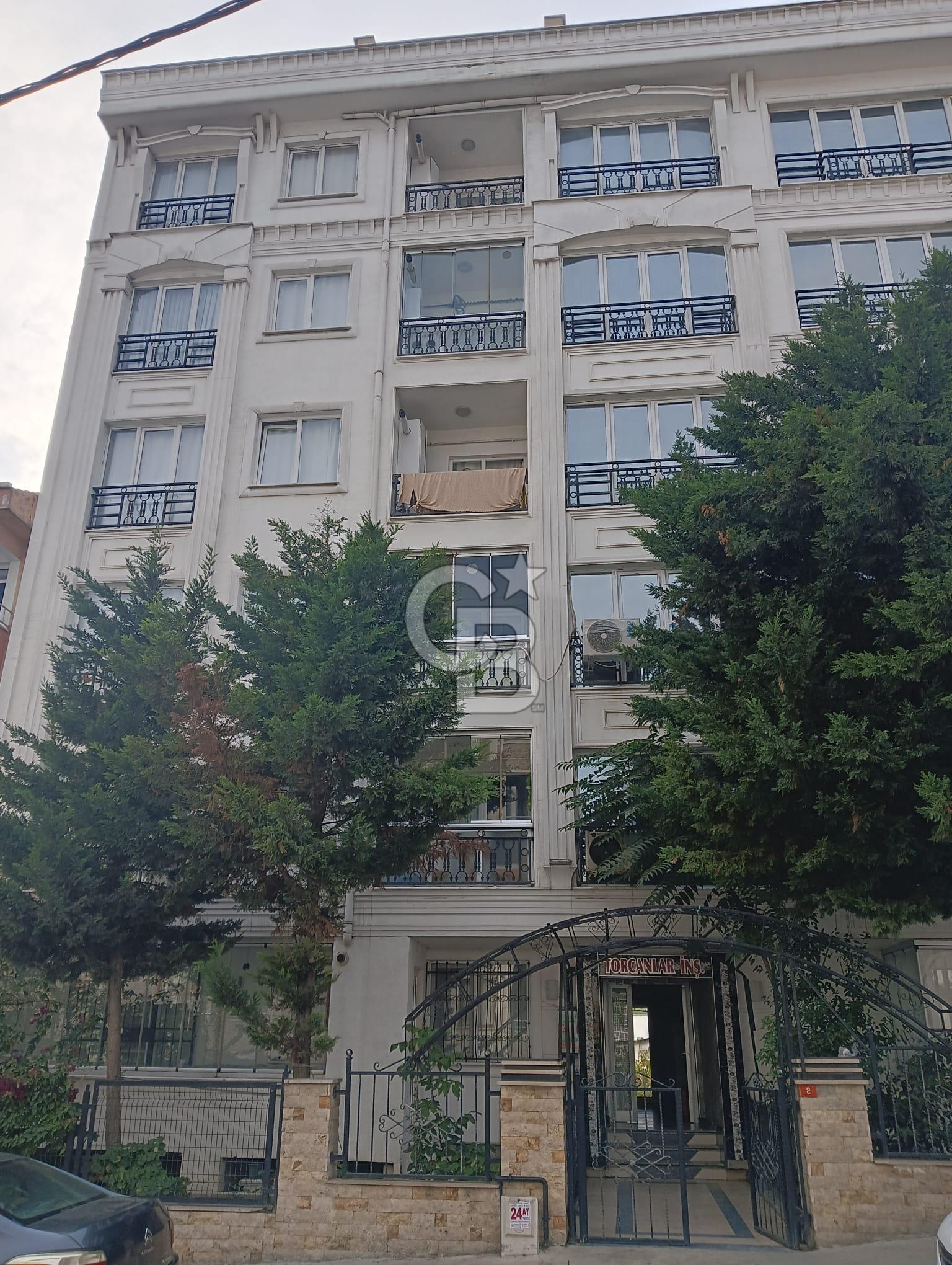 YAKUPLUDA 2+1 SATILIK DAİRE METROBÜSE YÜRÜME MESAFESİNDE BAHÇELİ
