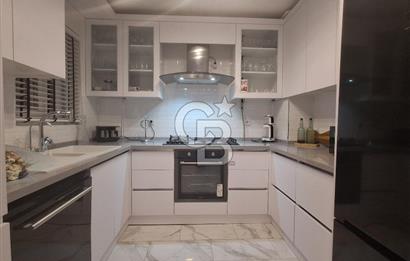 KARŞIYAKA Merkezi Konum Full tadilatlı 3+1 Satılık Daire