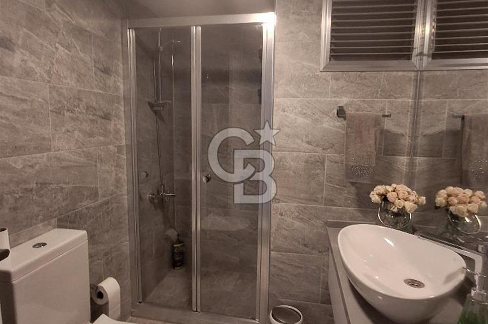 KARŞIYAKA Merkezi Konum Full tadilatlı 3+1 Satılık Daire
