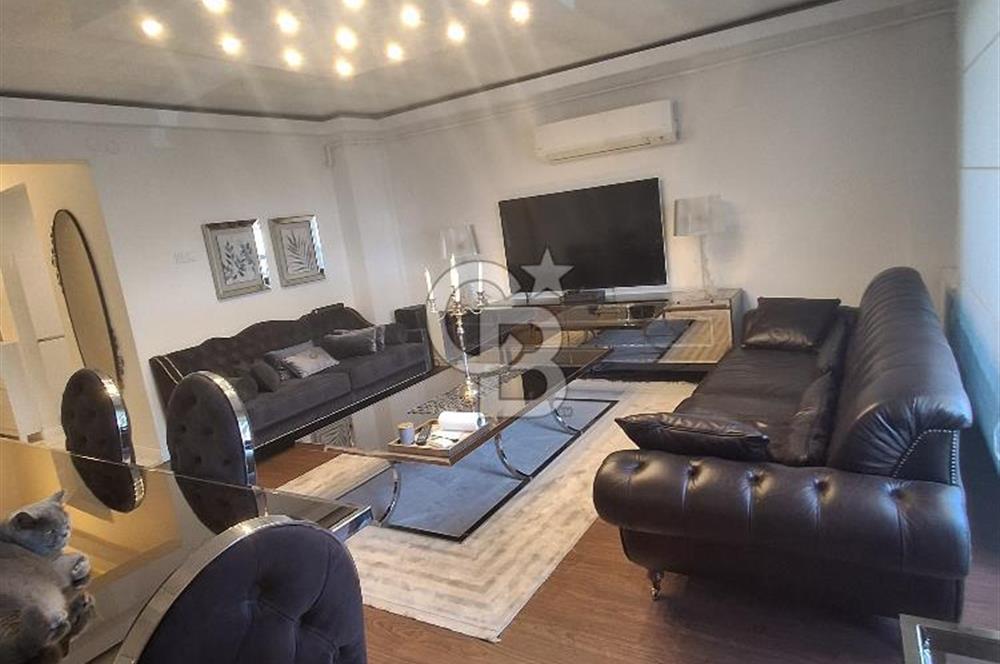 KARŞIYAKA Merkezi Konum Full tadilatlı 3+1 Satılık Daire