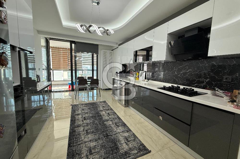 CUMHURİYET MH GENİŞ BALKONLU 4+1 KÖK TAPULU SATILIK DAİRE
