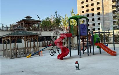CUMHURİYET MH GENİŞ BALKONLU 4+1 KÖK TAPULU SATILIK DAİRE