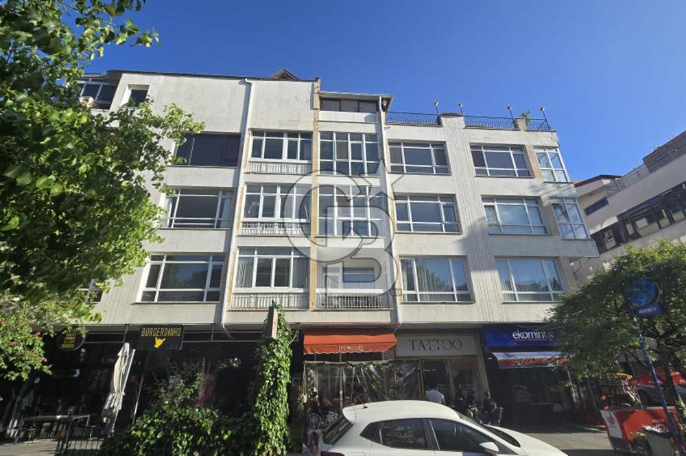 CİNNAH NO: 82 ATAKULE KARŞISI 1.KAT 4+1 SATILIK DAİRE