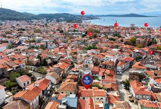 Ayvalık'ın Kalbinde Bahçeli Müstakil Dublex Ev