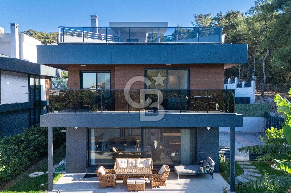 Urla Çeşmealtı Lüx 5+1 Villa