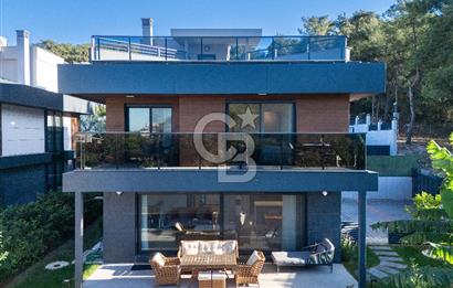 Urla Çeşmealtı Lüx 5+1 Villa