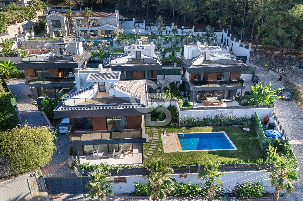 Urla Çeşmealtı Lüx 5+1 Villa