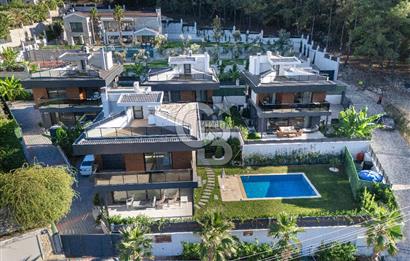Urla Çeşmealtı Lüx 5+1 Villa
