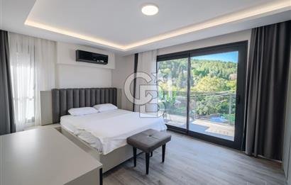 Urla Çeşmealtı Lüx 5+1 Villa
