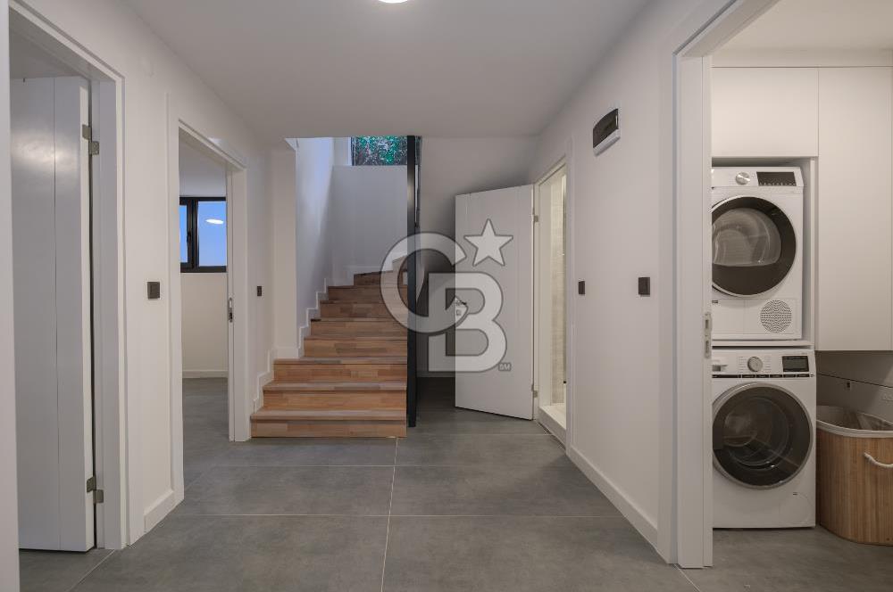 Urla Çeşmealtı Lüx 5+1 Villa