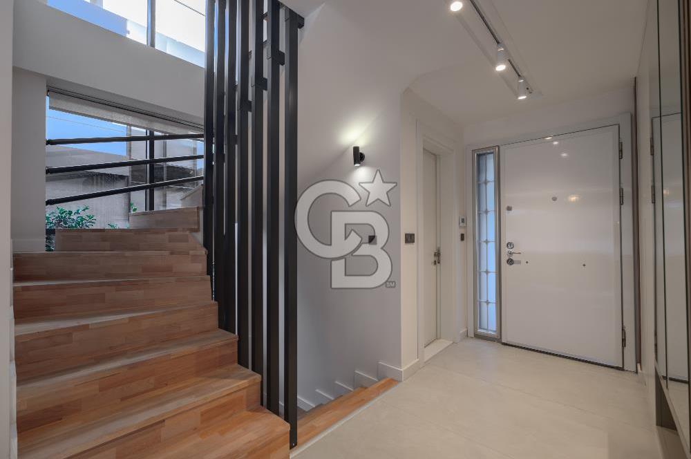 Urla Çeşmealtı Lüx 5+1 Villa