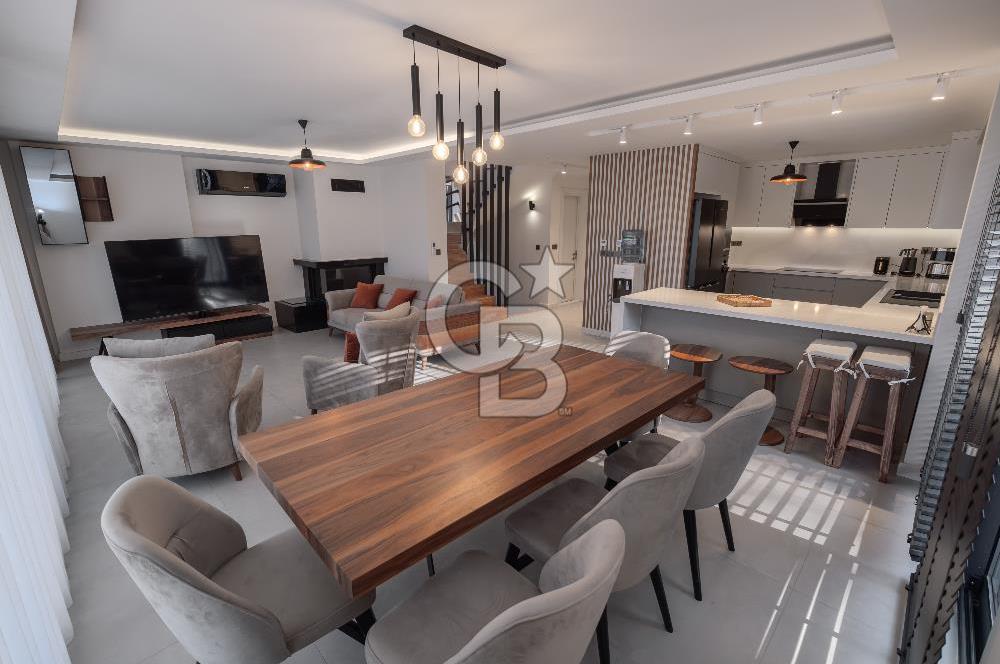 Urla Çeşmealtı Lüx 5+1 Villa