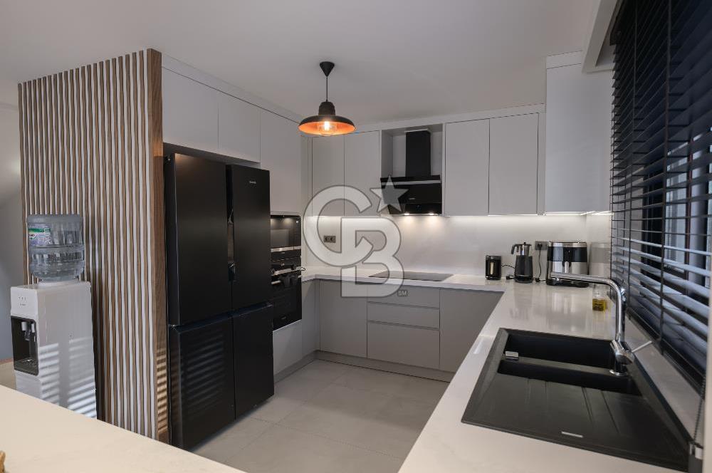 Urla Çeşmealtı Lüx 5+1 Villa