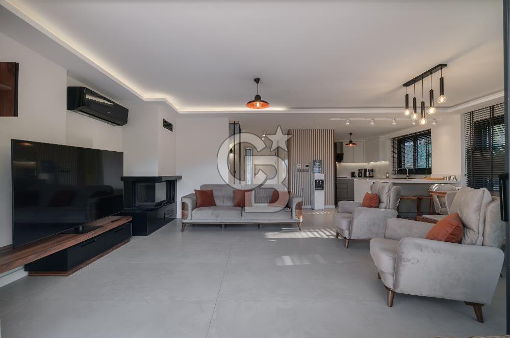 Urla Çeşmealtı Lüx 5+1 Villa