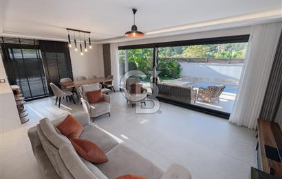 Urla Çeşmealtı Lüx 5+1 Villa