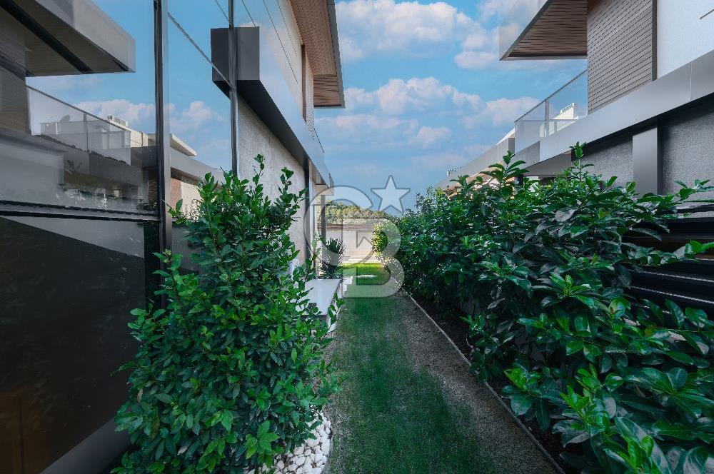 Urla Çeşmealtı Lüx 5+1 Villa