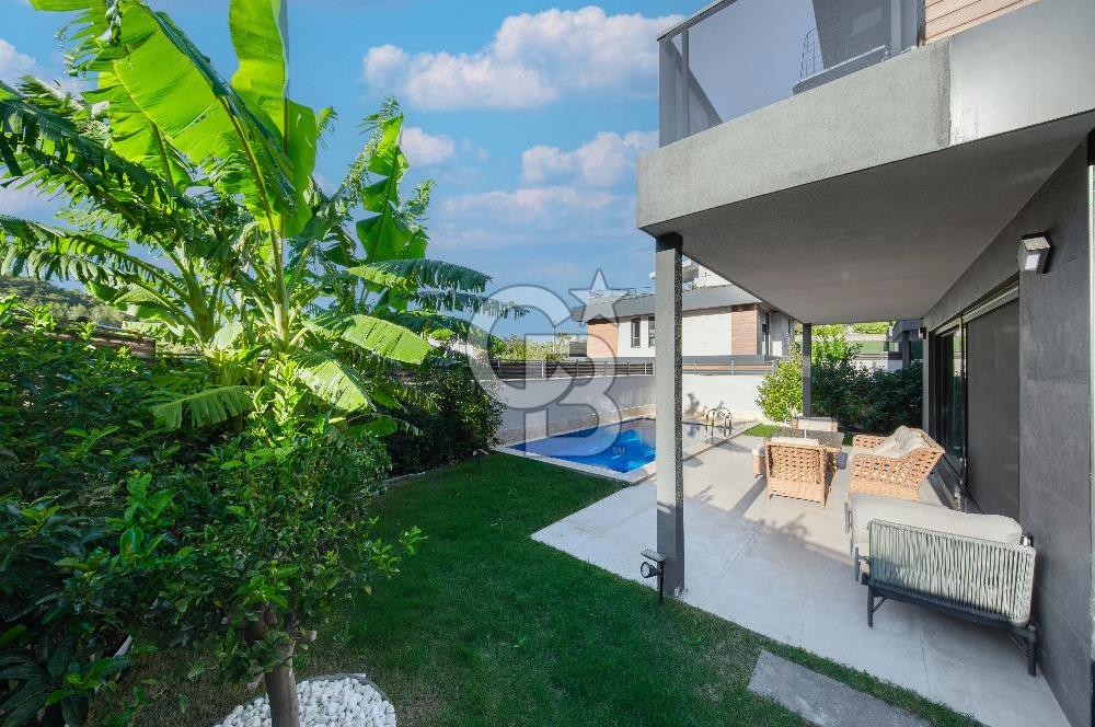 Urla Çeşmealtı Lüx 5+1 Villa