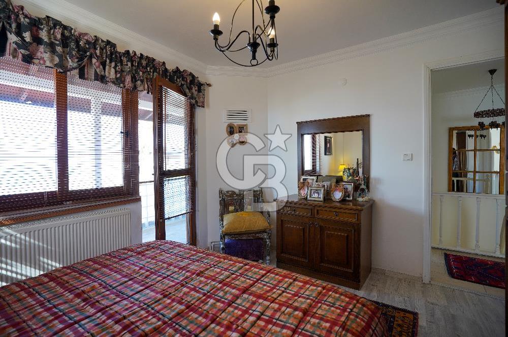 URLA/ZEYTİNALANINDA 3+1 SATILIK VİLLA