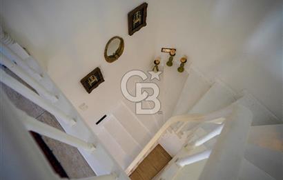 URLA/ZEYTİNALANINDA 3+1 SATILIK VİLLA