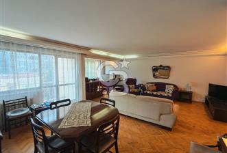 Mithatpaşa Cadde Üzerinde Asansörlü Otoparklı Satılık 4+1