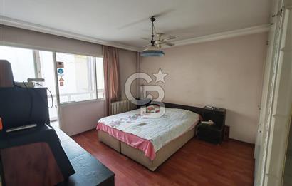 Mithatpaşa Cadde Üzerinde Asansörlü Otoparklı Satılık 4+1