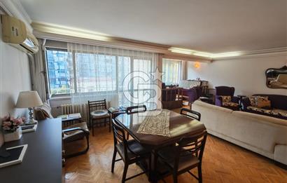 Mithatpaşa Cadde Üzerinde Asansörlü Otoparklı Satılık 4+1