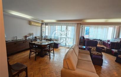 Mithatpaşa Cadde Üzerinde Asansörlü Otoparklı Satılık 4+1
