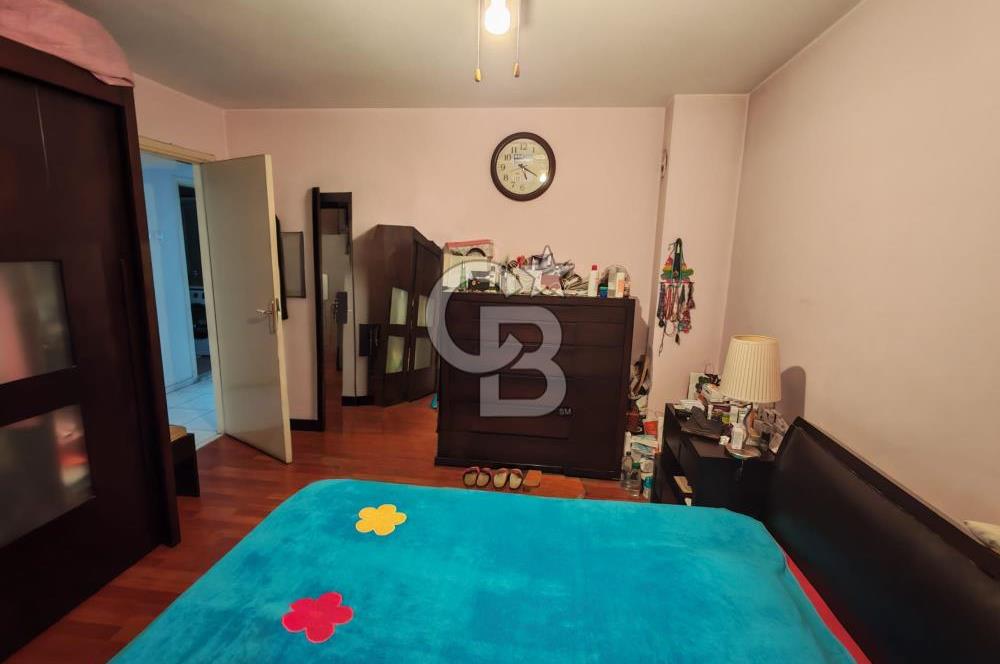 Mithatpaşa Cadde Üzerinde Asansörlü Otoparklı Satılık 4+1