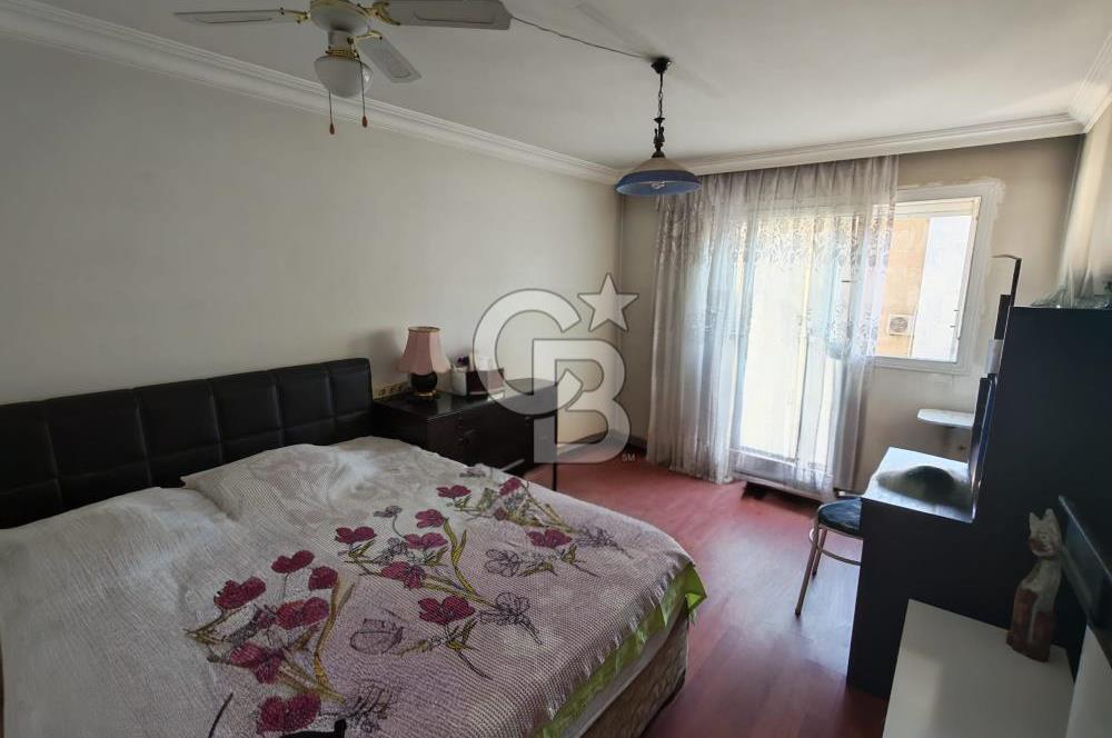 Mithatpaşa Cadde Üzerinde Asansörlü Otoparklı Satılık 4+1