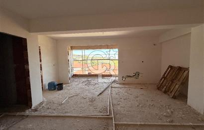 BAŞİSKELE SATILIK GENİŞ 1+1 ARAKAT ASANSÖRLÜ DAİRE