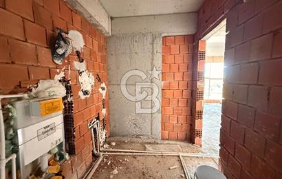 BAŞİSKELE SATILIK GENİŞ 1+1 ARAKAT ASANSÖRLÜ DAİRE