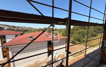 BAŞİSKELE SATILIK GENİŞ 1+1 ARAKAT ASANSÖRLÜ DAİRE