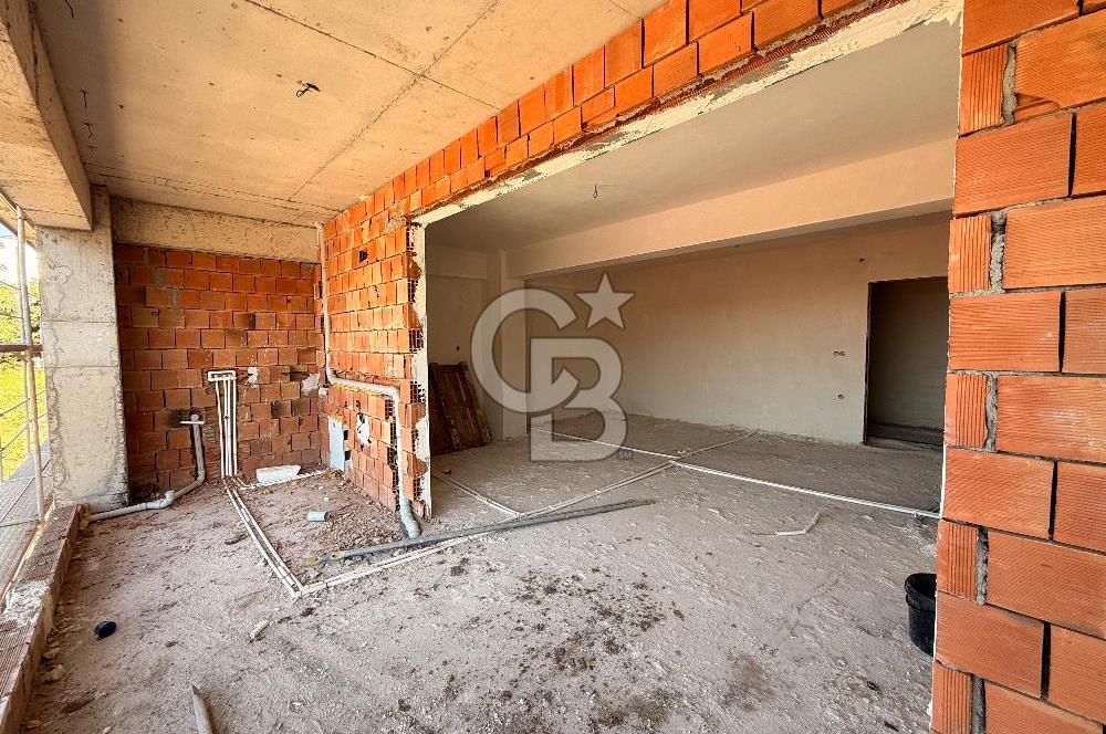 BAŞİSKELE SATILIK GENİŞ 1+1 ARAKAT ASANSÖRLÜ DAİRE