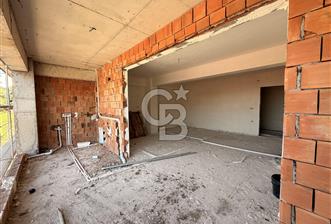 BAŞİSKELE SATILIK GENİŞ 1+1 ARAKAT ASANSÖRLÜ DAİRE