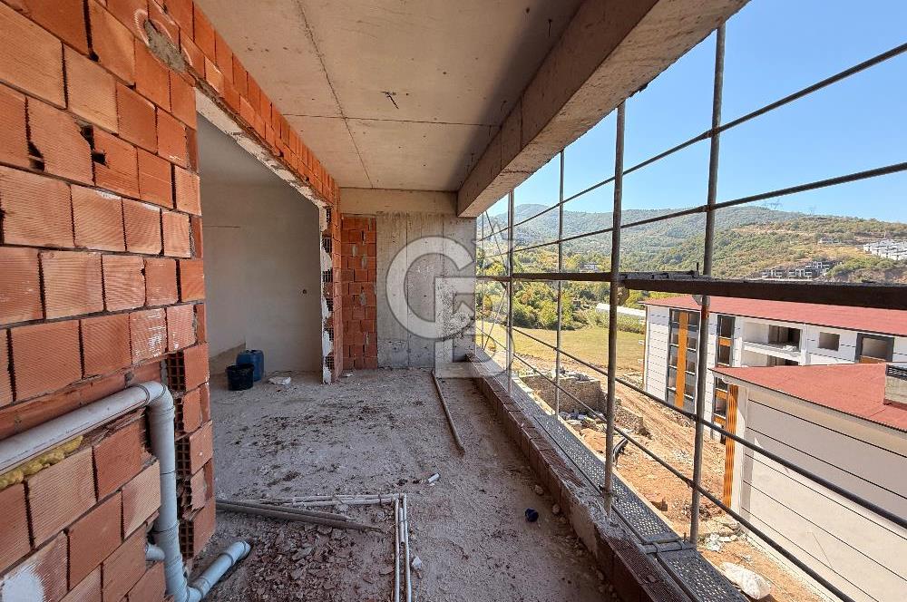 BAŞİSKELE SATILIK GENİŞ 1+1 ARAKAT ASANSÖRLÜ DAİRE
